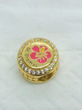 ✨ ✨Pandora Exclusive Island of Saint Thomas Sparkling Round Charm